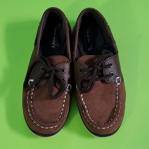 Boys faux leather boat shoes sz 12